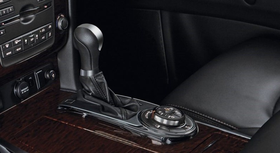  7-SPEED AUTOMATIC TRANSMISSION-Vehicle Feature Image
