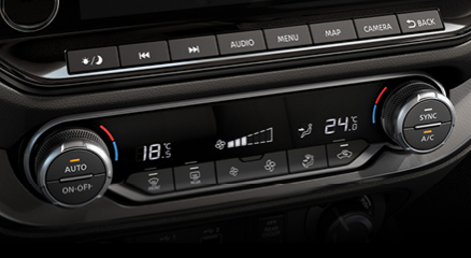 Nissan Terra Dual-zone electronic climate control